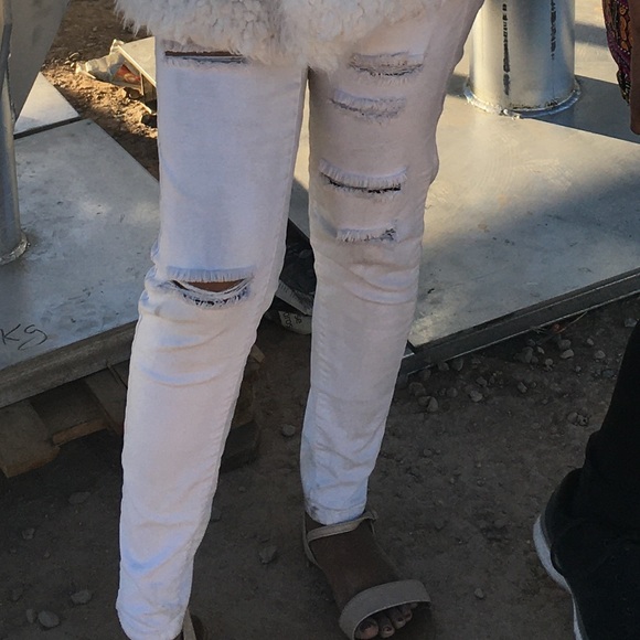 White ripped jeans - Picture 2 of 2